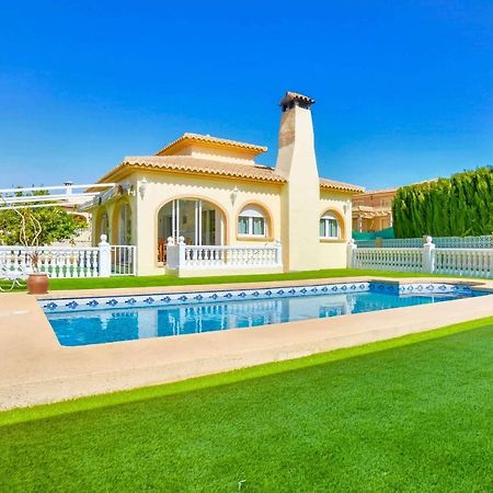 Villa Alaska - Plusholidays كاليبي المظهر الخارجي الصورة